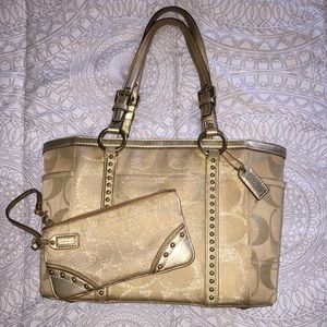 💛 Coach Gold Bag and Wristlet Set